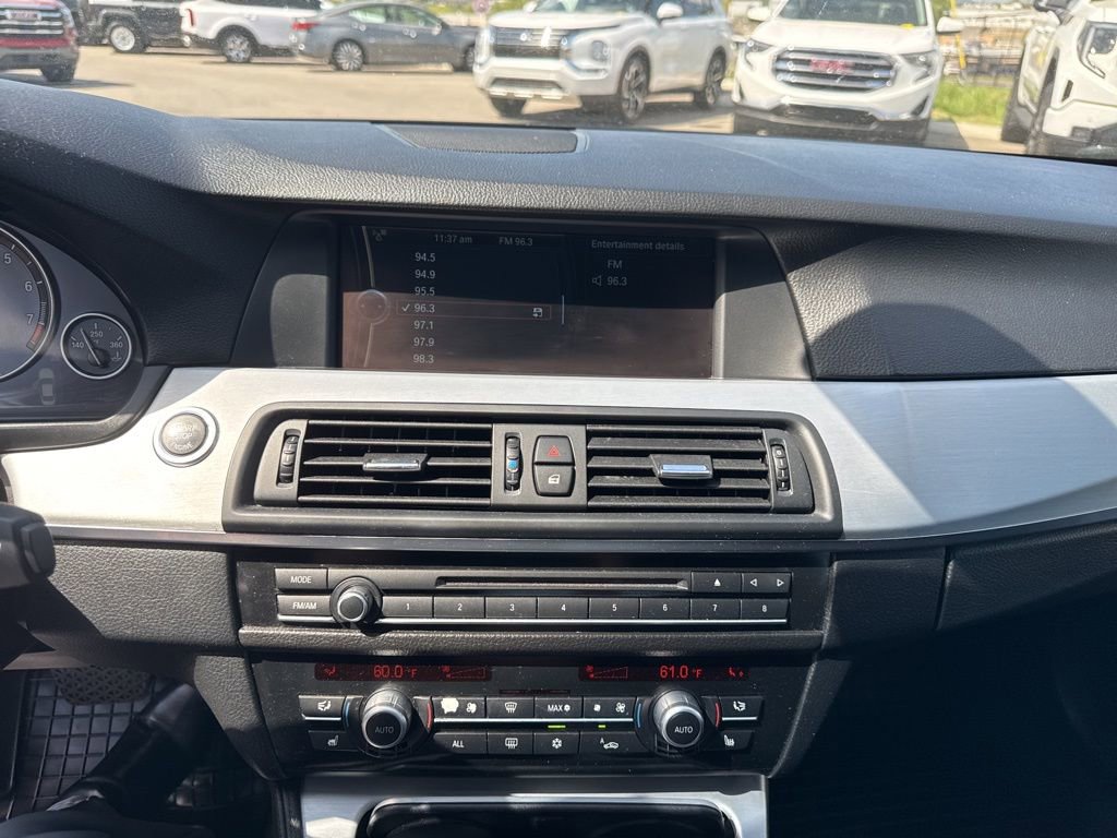 Used 2011 BMW 528i Sedan image 15