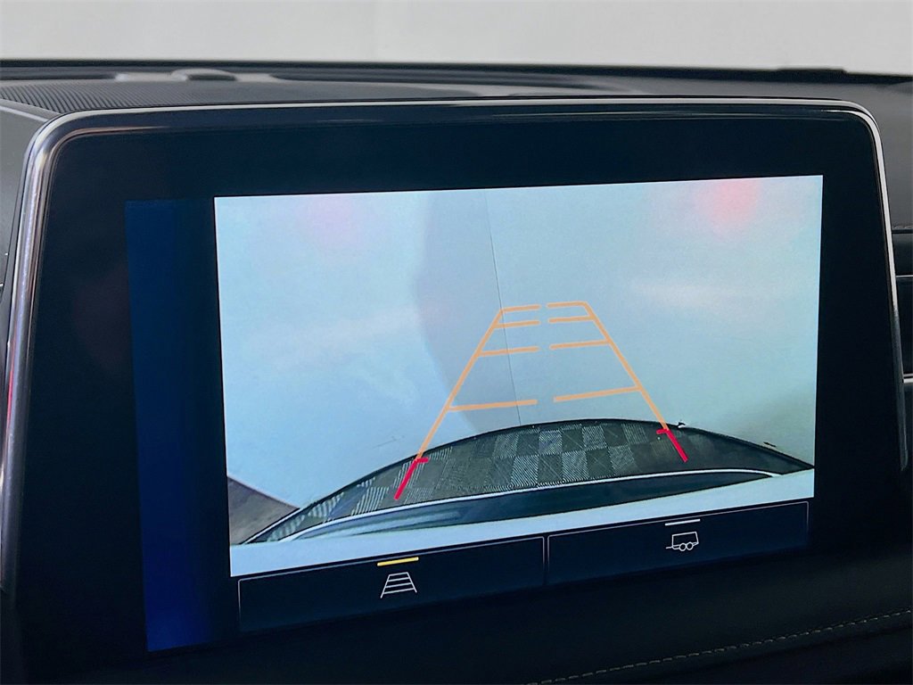 Used 2023 Chevrolet Suburban Premier image 13