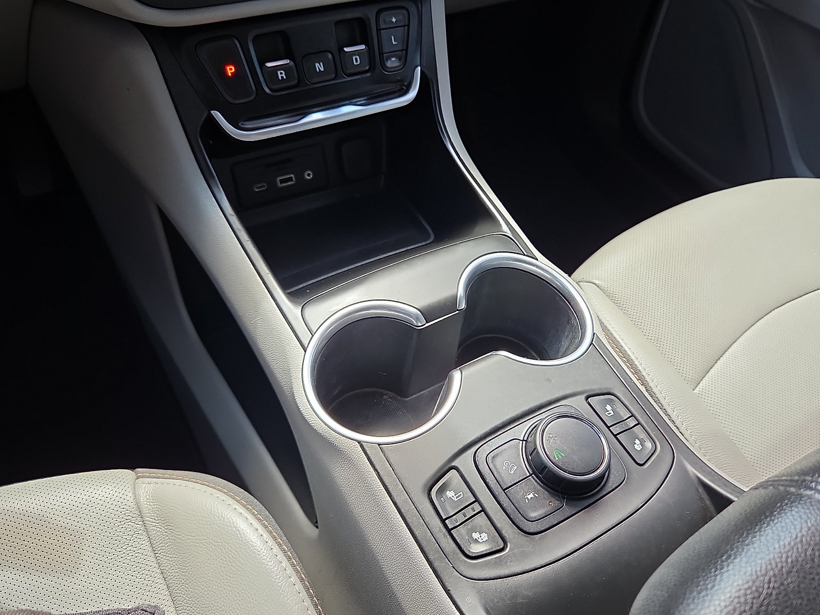 Used 2020 GMC Terrain SLT w/ Preferred Package FWD image 25