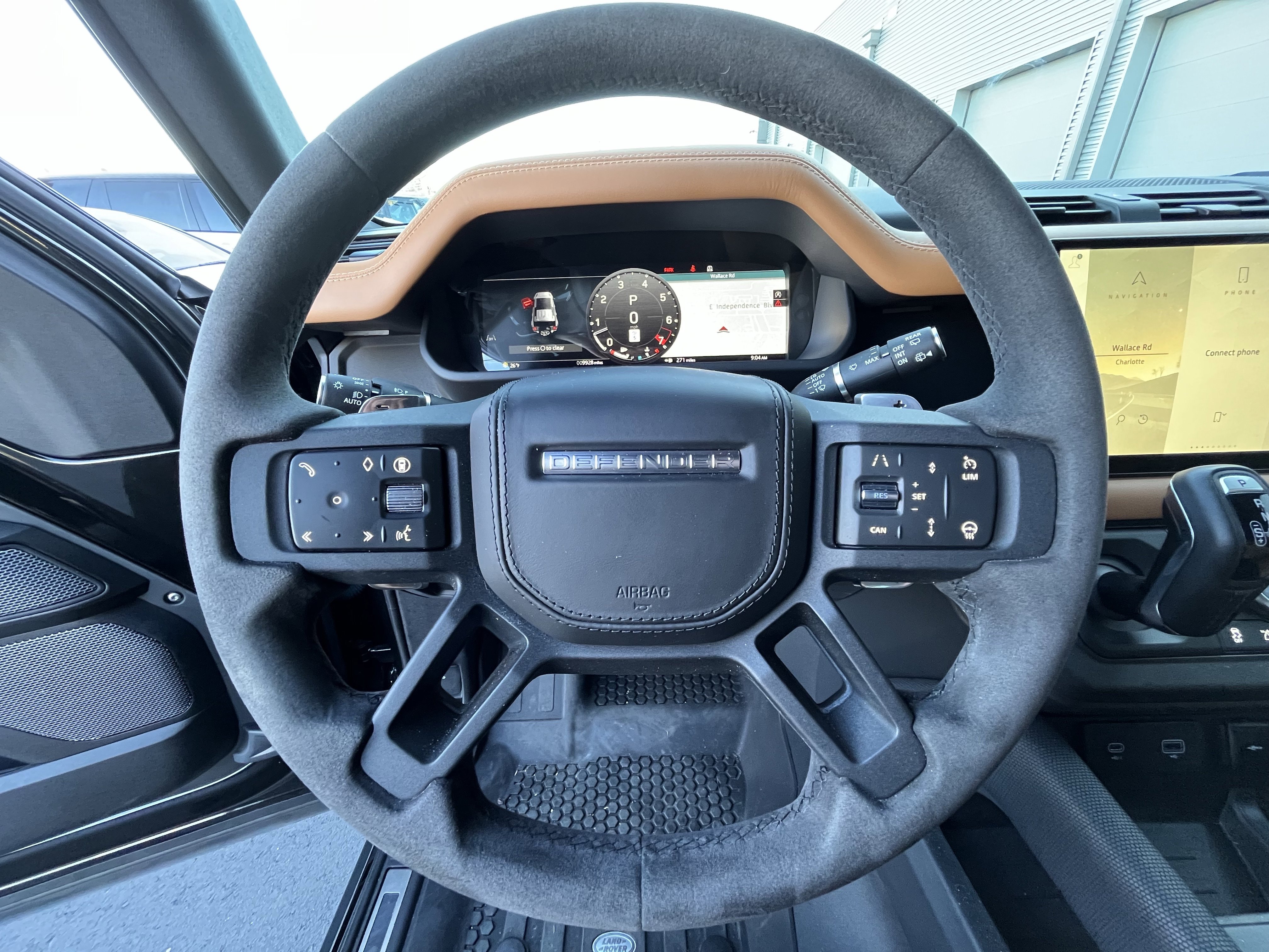 Used 2024 Land Rover Defender 110 V8 image 18