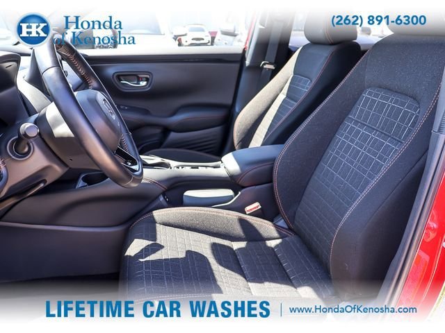 Used 2025 Honda HR-V Sport image 9