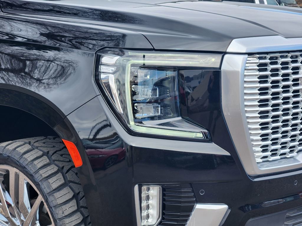 Used 2021 GMC Yukon Denali w/ Advanced Technology Package image 27
