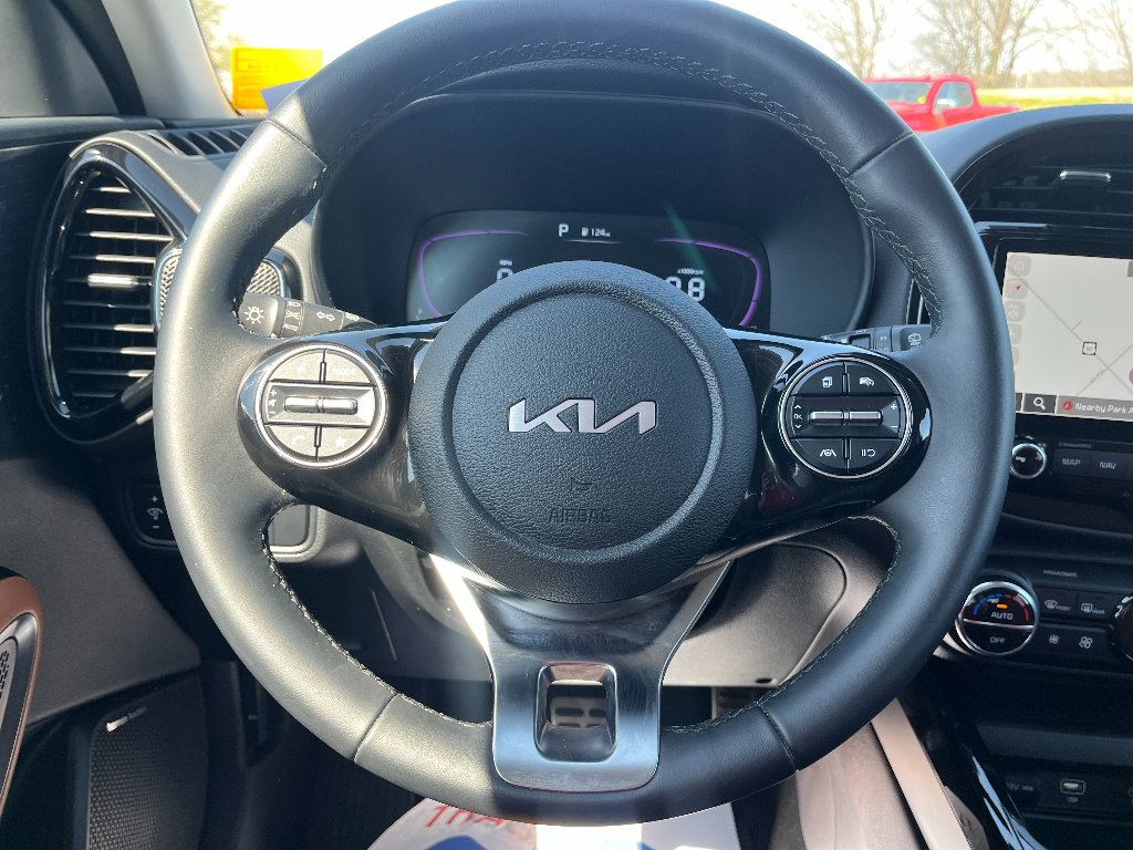 Used 2025 Kia Soul EX image 34