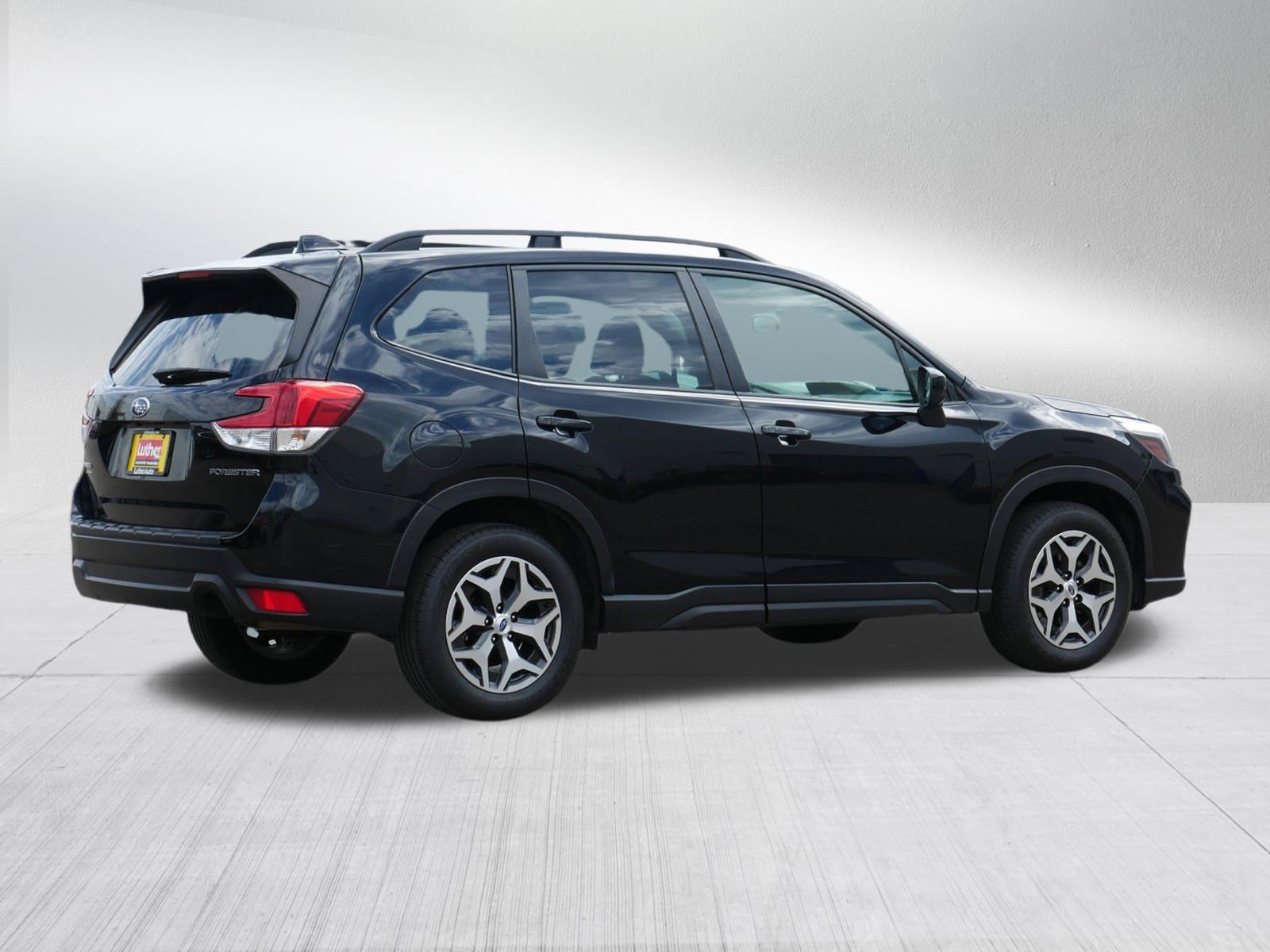 Certified 2021 Subaru Forester Premium AWD/4WD image 7