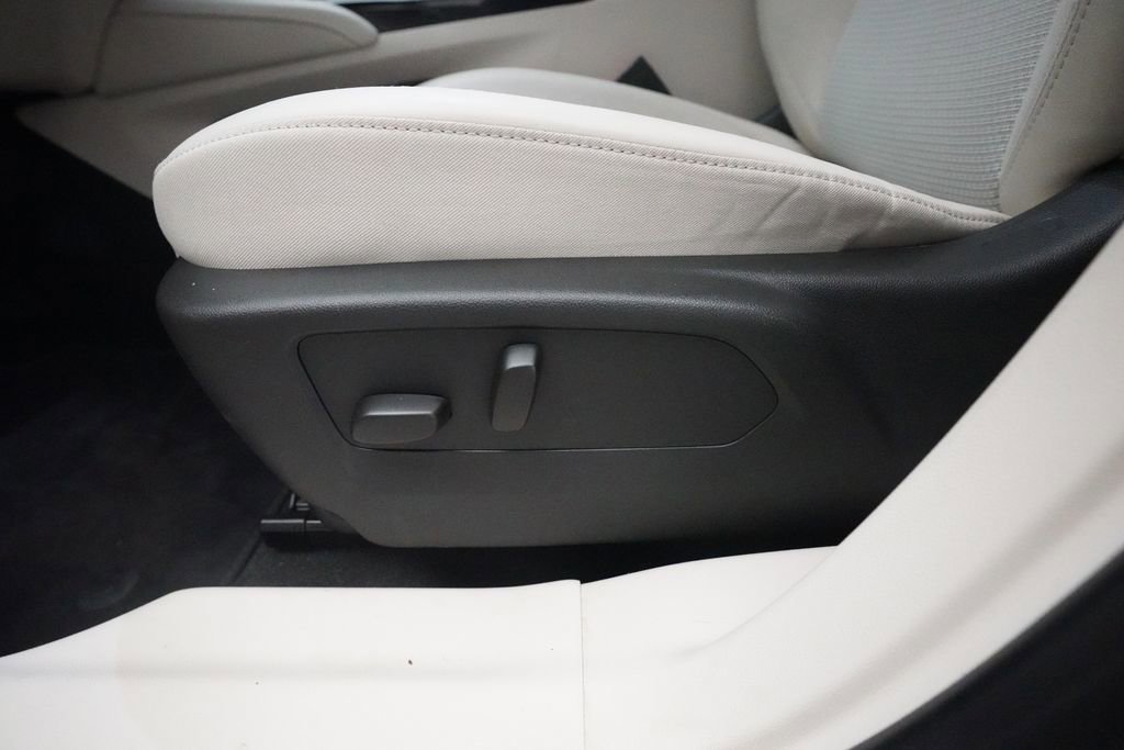 Used 2023 Buick Envision Preferred AWD/4WD image 29