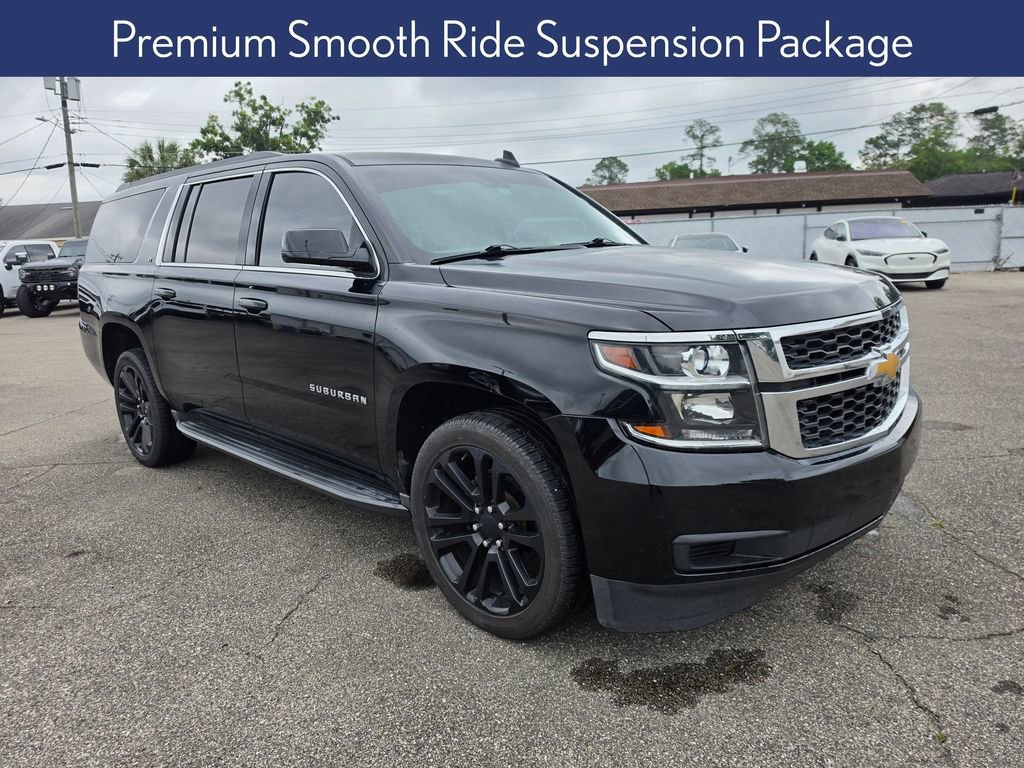 Used 2016 Chevrolet Suburban LT RWD image 6