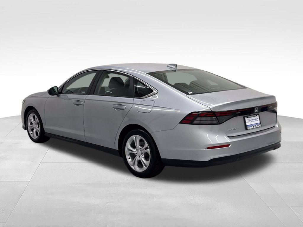 Used 2025 Honda Accord LX image 4