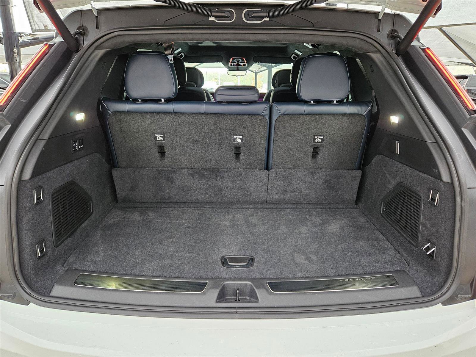 New 2025 Cadillac Escalade IQ Luxury 2 AWD/4WD image 30