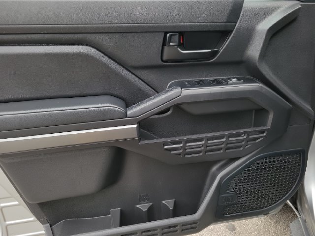 Used 2024 Toyota Tacoma SR5 w/ SR5 Upgrade Package RWD image 21