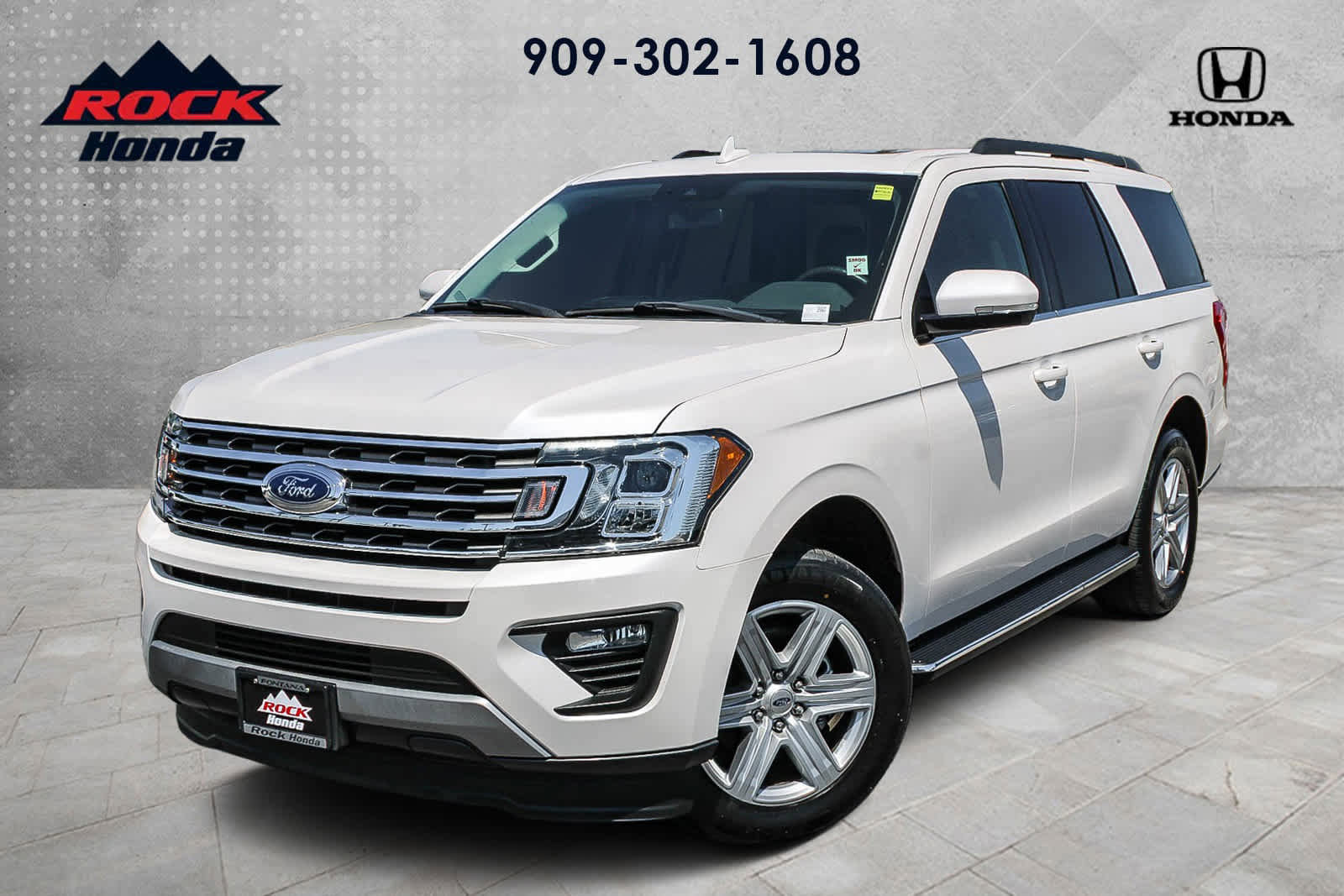 Used 2019 Ford Expedition XLT w/ Equipment Group 202A RWD image 1