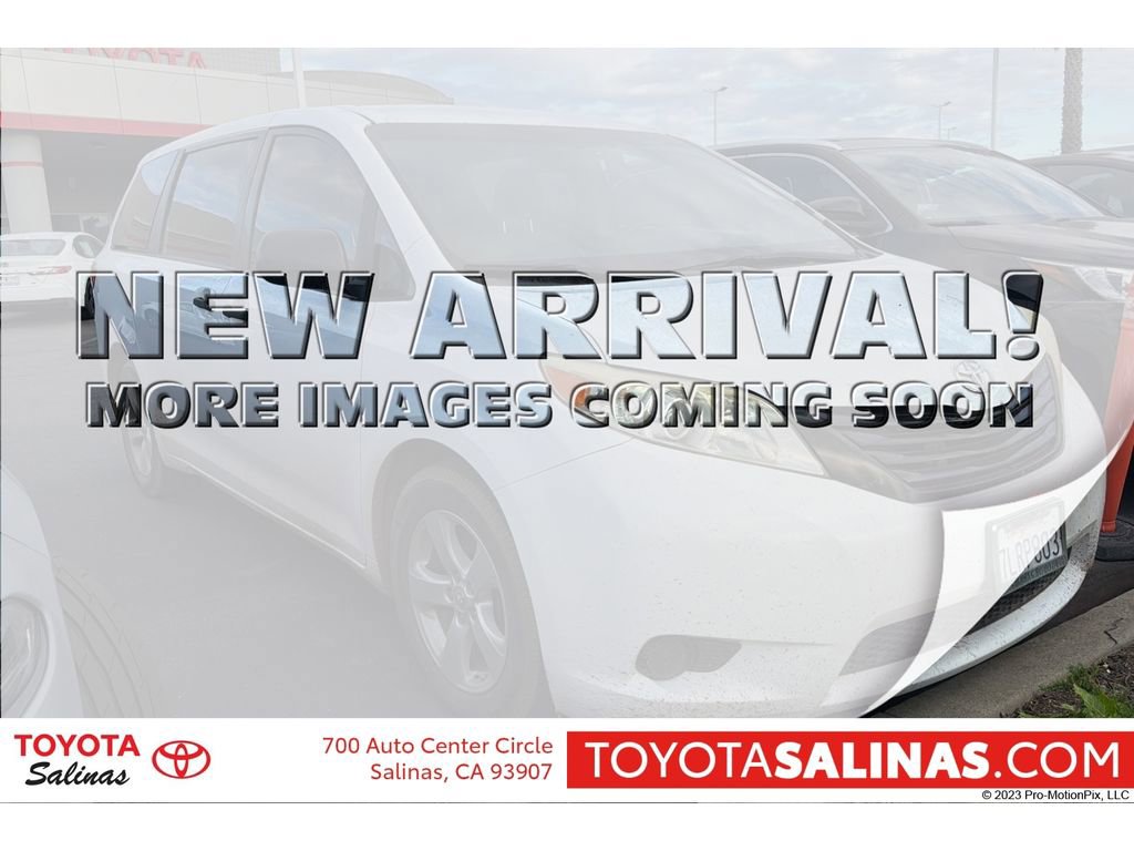 Used 2015 Toyota Sienna L FWD image 1