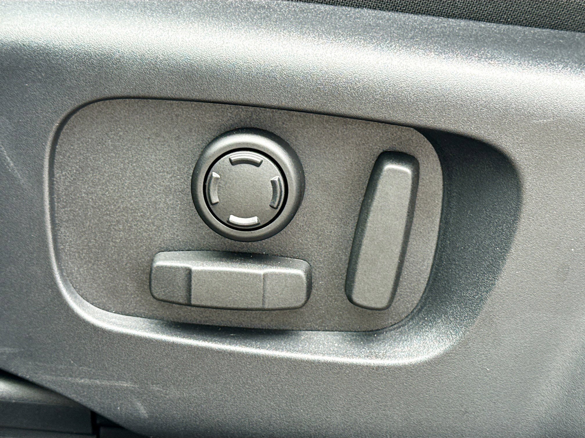 Used 2026 Land Rover Range Rover Evoque S image 24