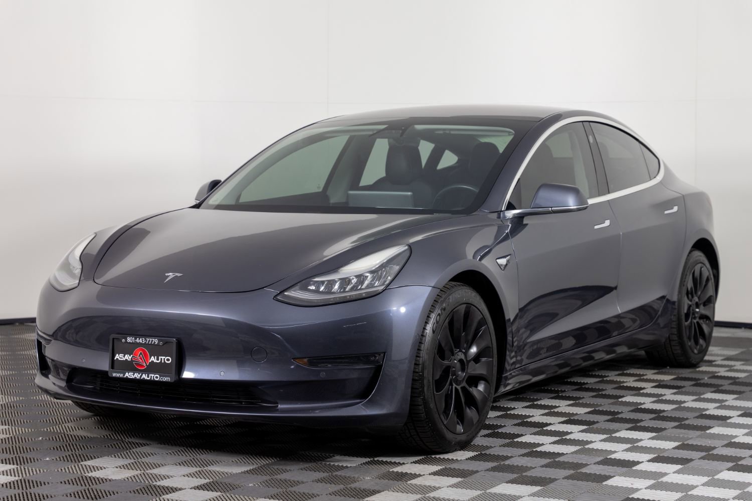 Used 2018 Tesla Model 3 Long Range AWD/4WD image 2