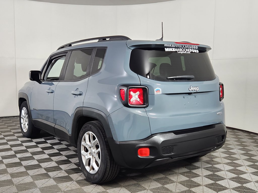 Used 2017 Jeep Renegade Latitude w/ Popular Equipment Group FWD image 5