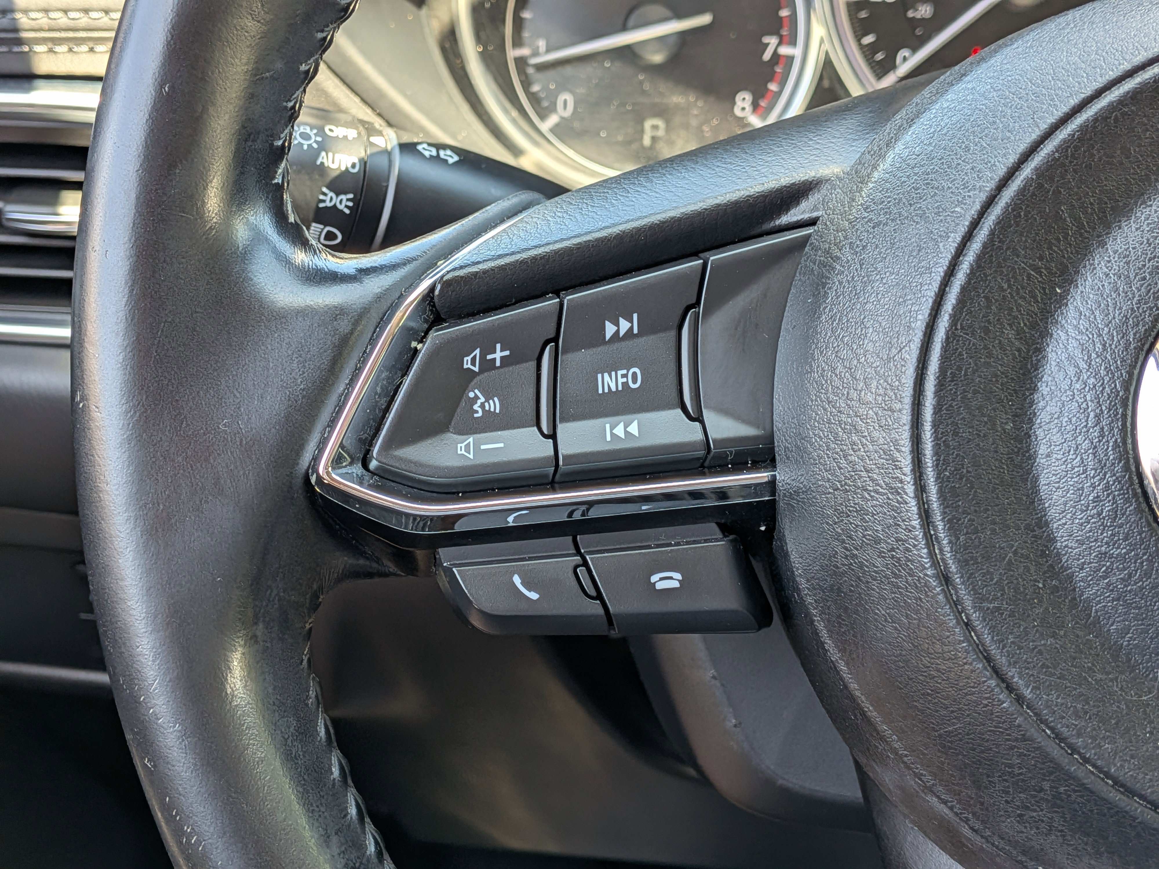 Used 2019 MAZDA CX-5 Touring FWD image 23