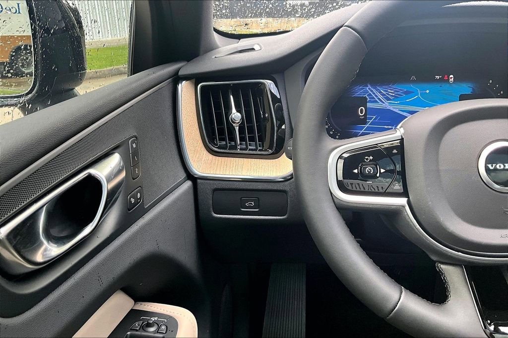 New 2026 Volvo XC60 B5 Plus w/ Protection Package Premier AWD/4WD image 24