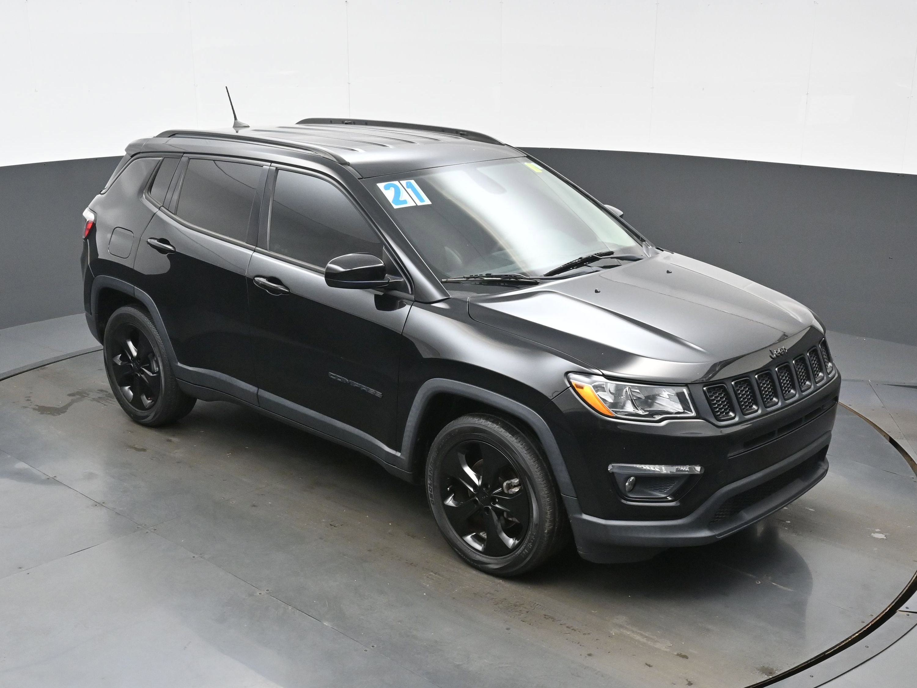 Used 2021 Jeep Compass Latitude FWD image 38