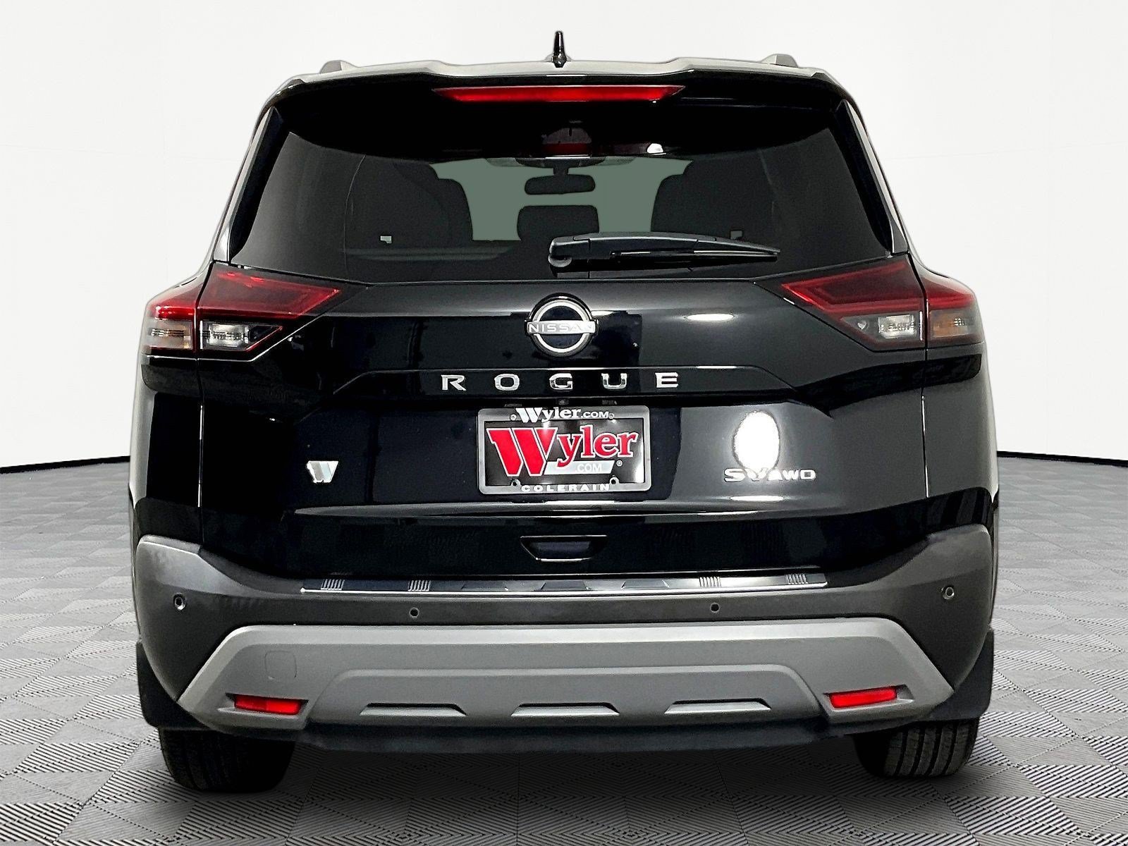 Certified 2023 Nissan Rogue SV w/ SV Premium B Package AWD/4WD image 5