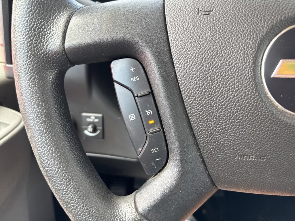 Used 2021 Chevrolet Express 3500 w/ Driver Convenience Package RWD image 31