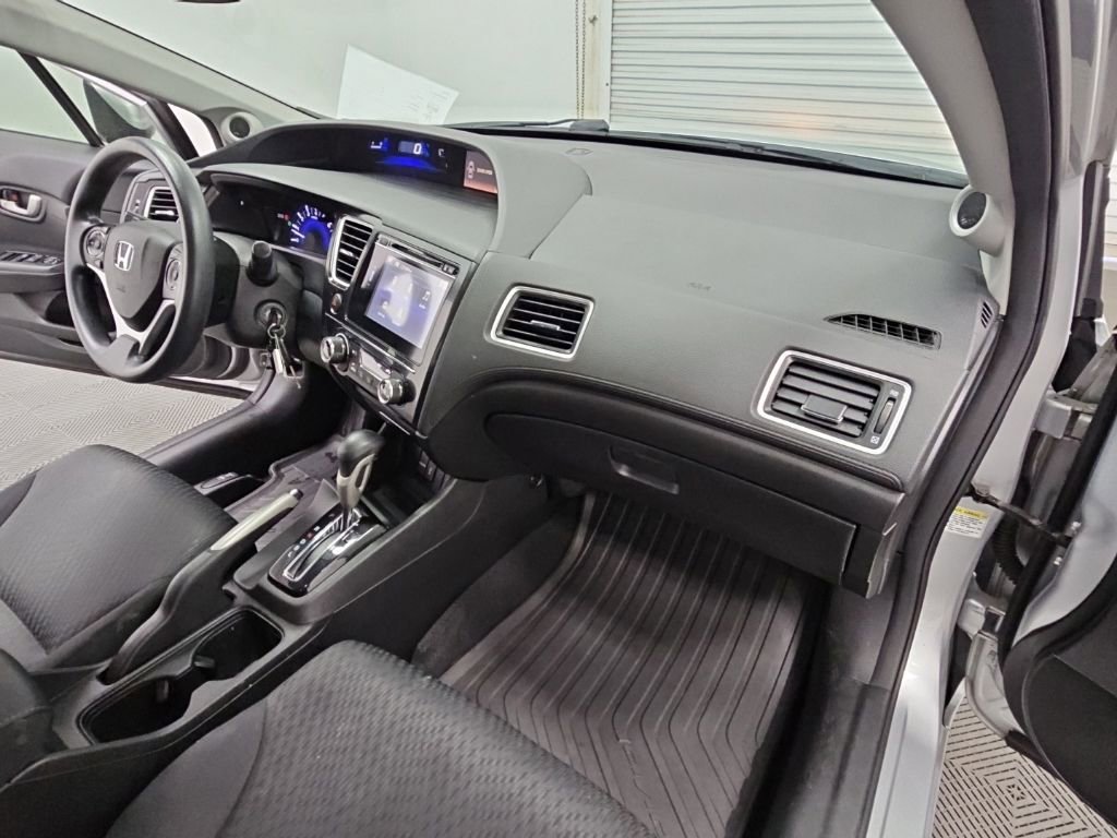 Used 2015 Honda Civic SE image 29