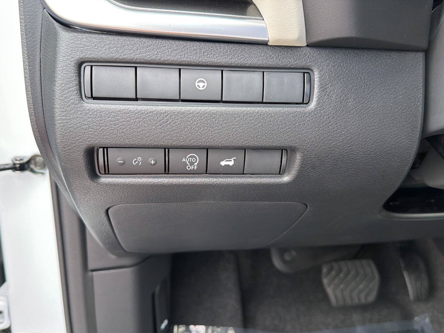 New 2026 Nissan Rogue Dark Armor FWD image 20