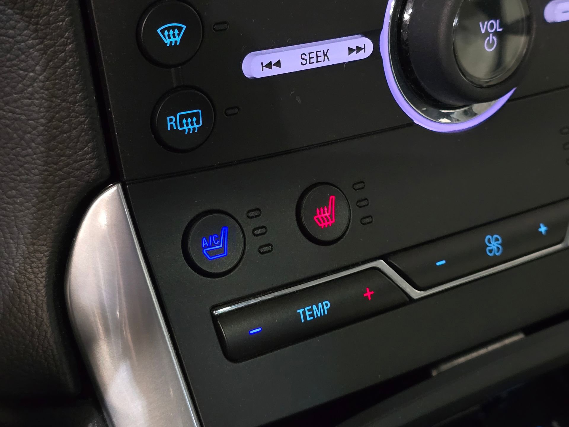 Used 2016 Ford Edge Titanium w/ Equipment Group 302A image 31