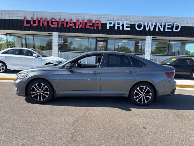 Used 2024 Volkswagen Jetta Sport FWD image 9
