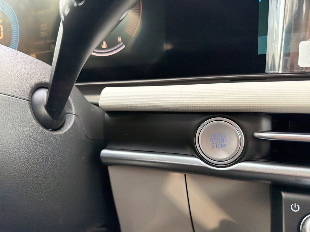 New 2026 Hyundai Tucson SE image 33