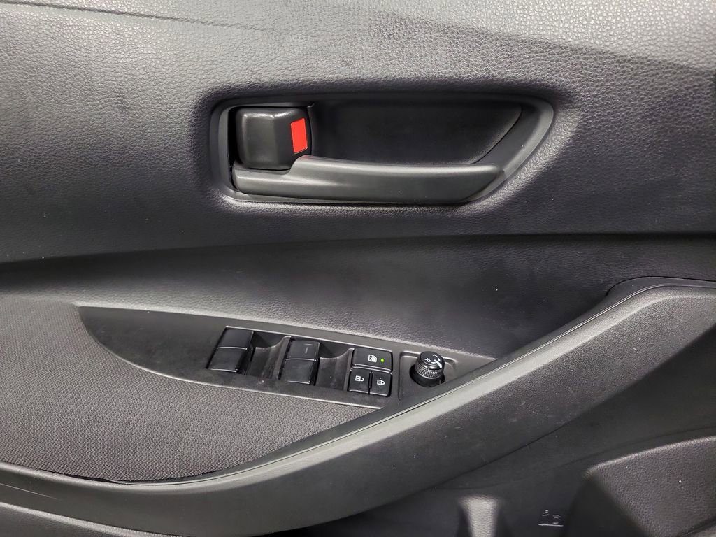 Used 2024 Toyota Corolla LE image 18