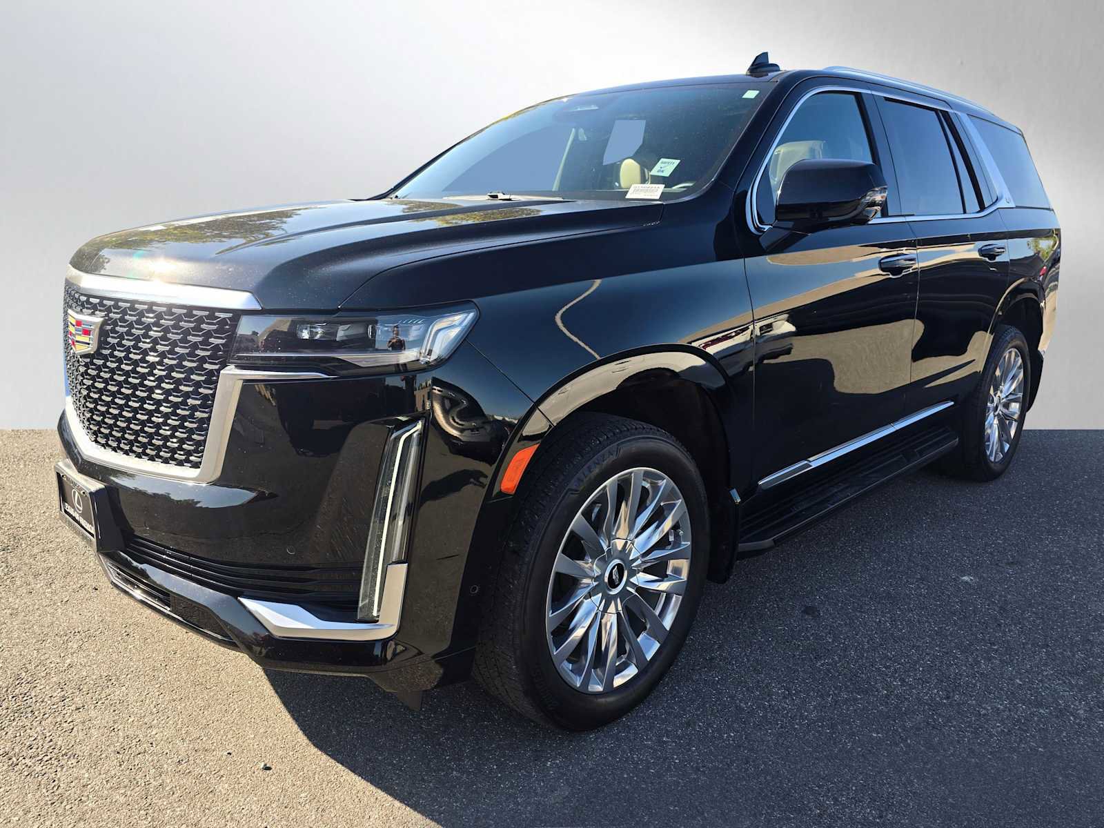 Used 2022 Cadillac Escalade Premium Luxury AWD/4WD image 7