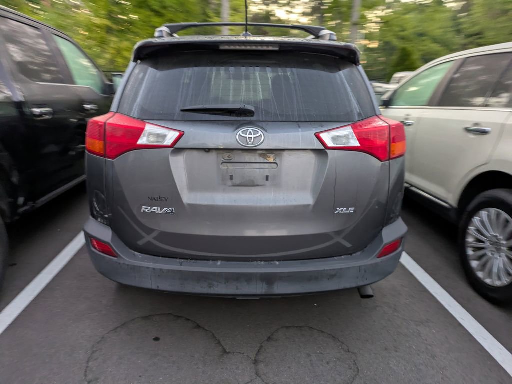 Used 2015 Toyota RAV4 XLE FWD image 6