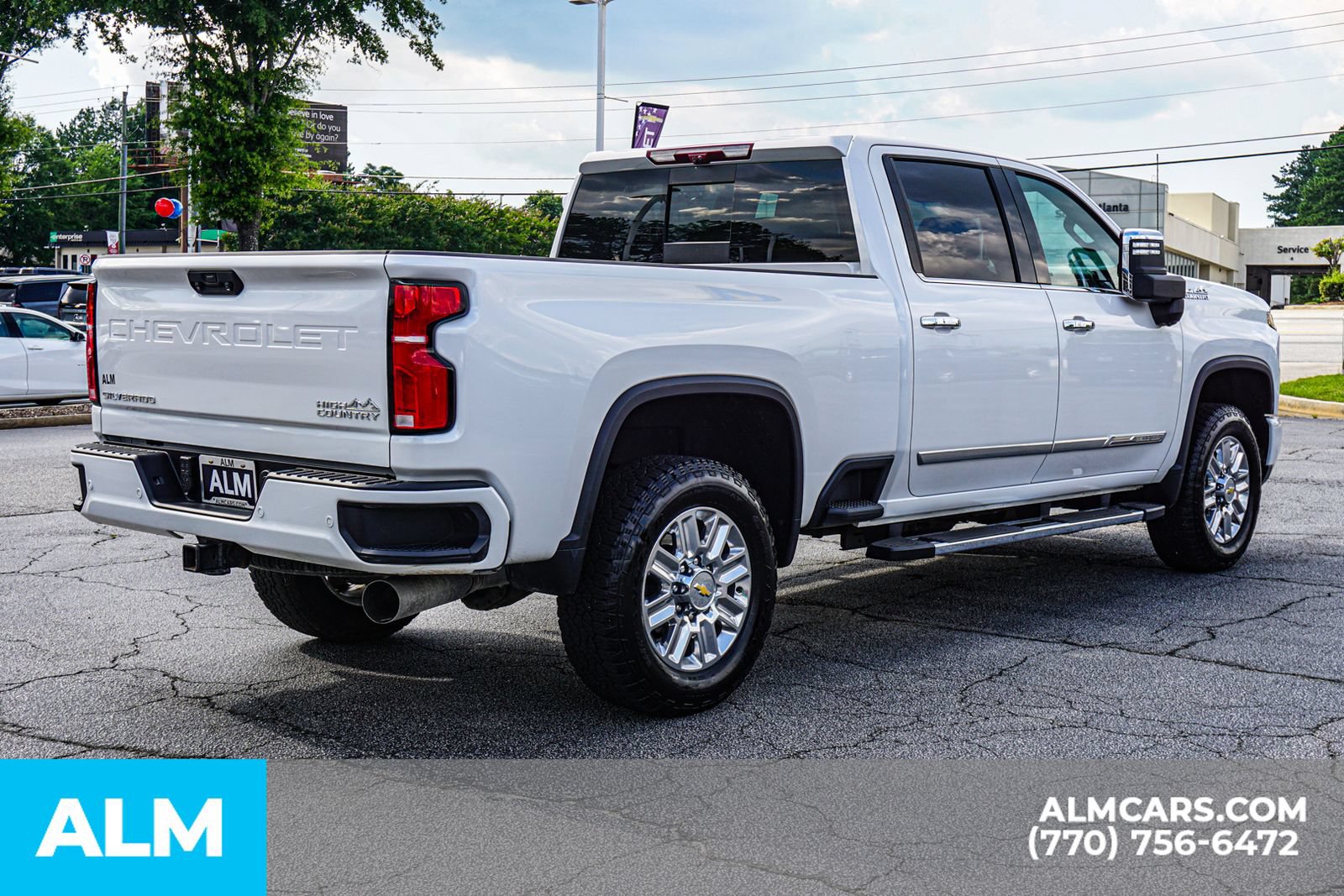 Used 2025 Chevrolet Silverado 3500 High Country w/ High Country Premium Package AWD/4WD image 6