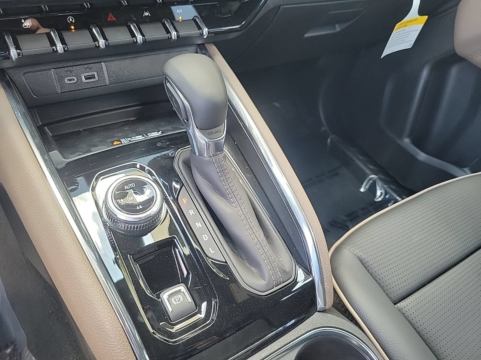 New 2026 GMC Canyon Denali AWD/4WD image 19