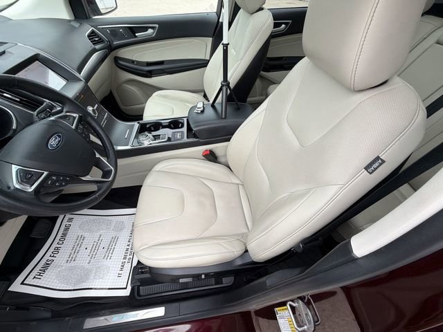 Used 2020 Ford Edge Titanium w/ Equipment Group 301A AWD/4WD image 26