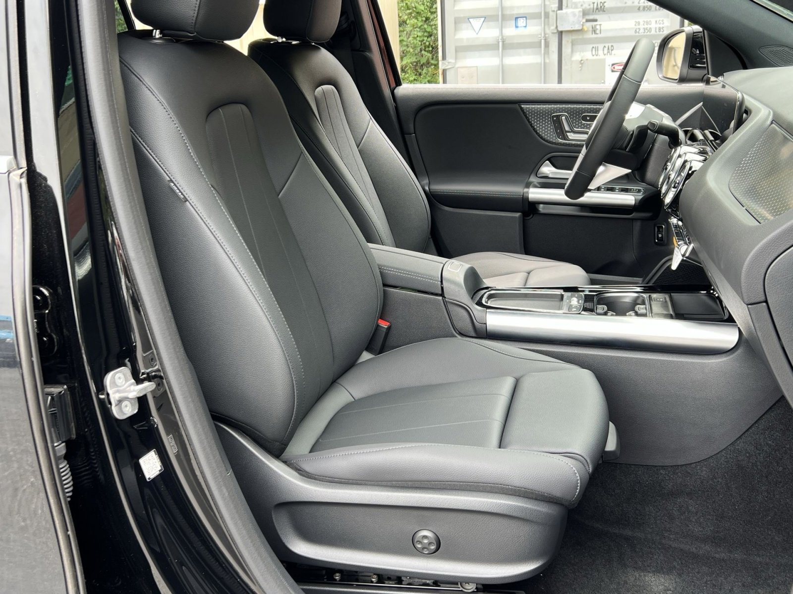 Certified 2025 Mercedes-Benz GLA 250 4MATIC image 26