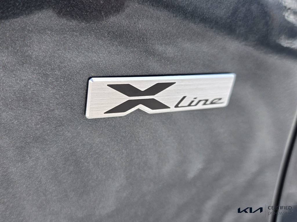 Certified 2025 Kia Seltos X-Line AWD/4WD image 16