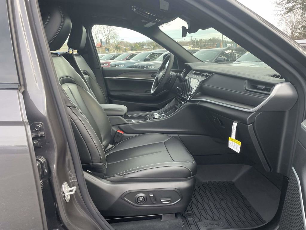New 2026 Jeep Grand Cherokee L Limited image 15