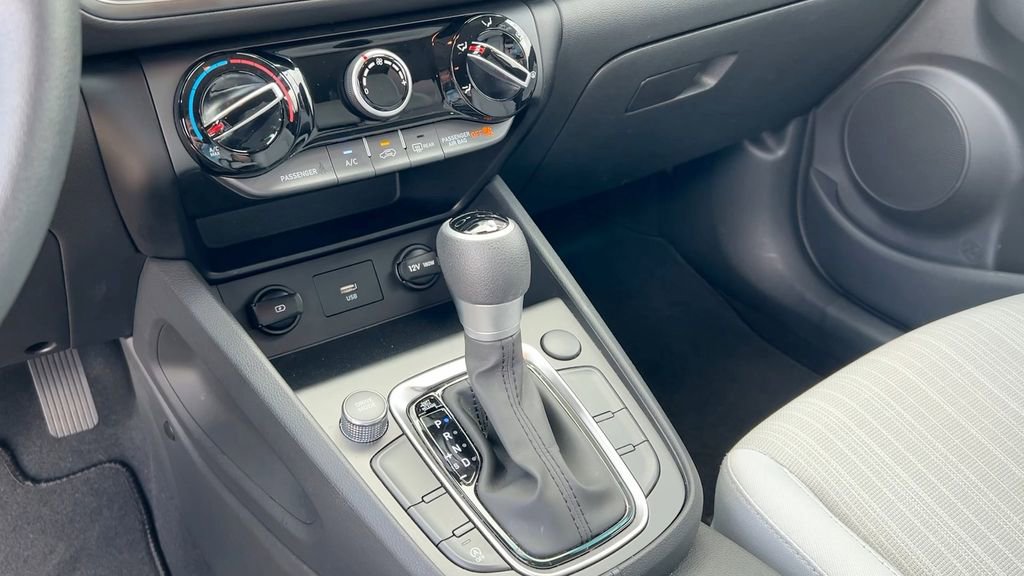 Used 2023 Hyundai Kona SEL w/ Cargo Package image 31