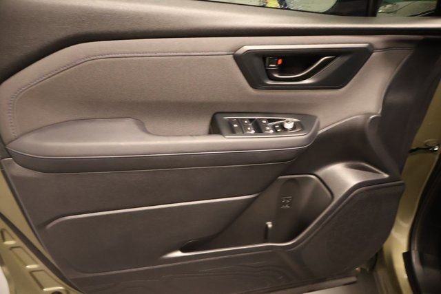 Used 2025 Subaru Forester Premium w/ Convenience Package #1 image 12