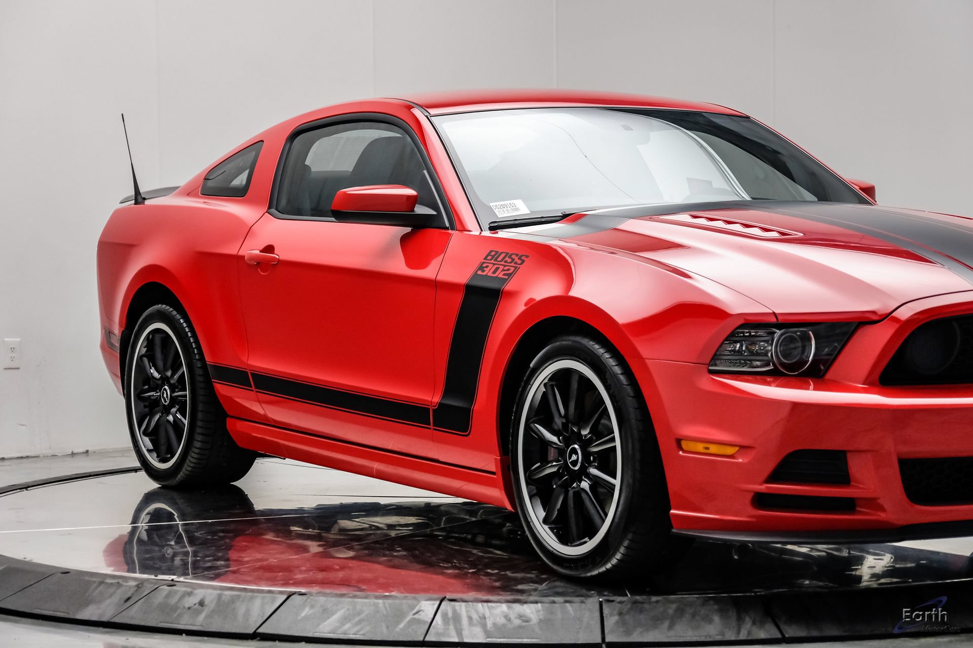 Used 2013 Ford Mustang Boss 302 w/ Boss 302 Accessory Pkg RWD image 25