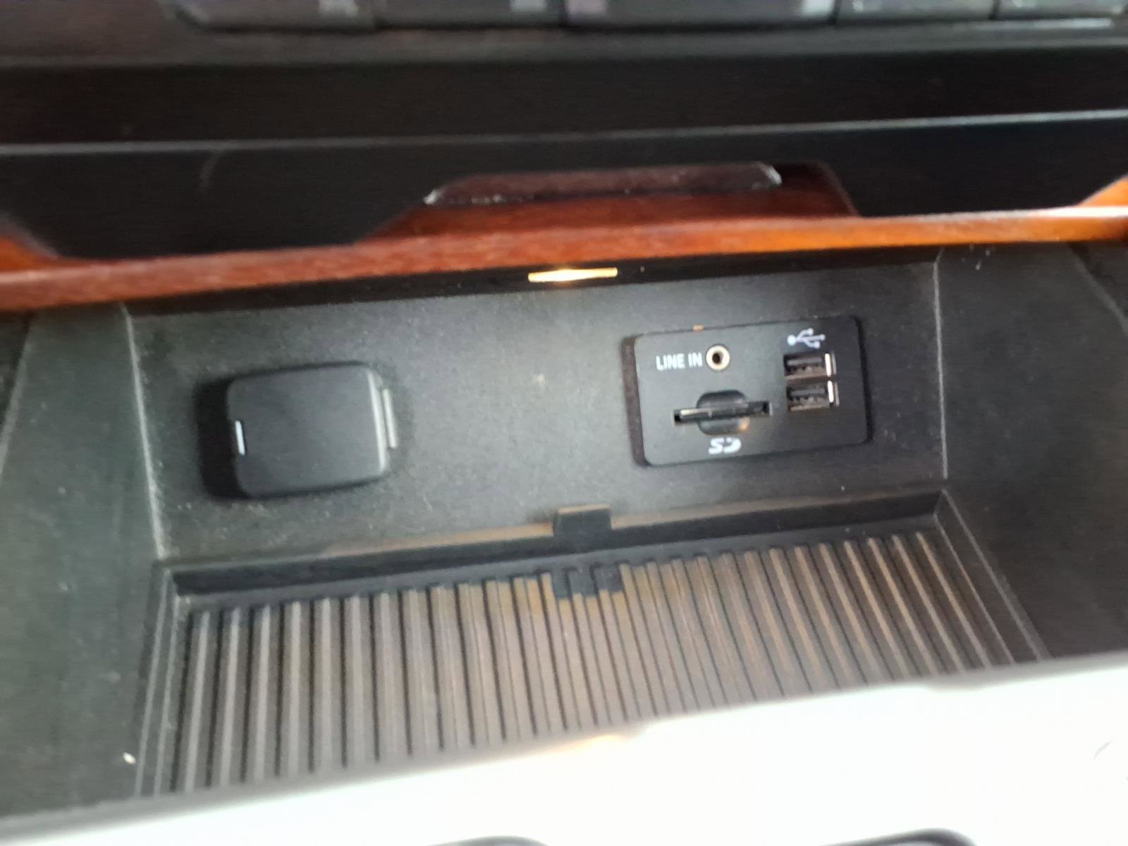 Used 2015 Ford F150 King Ranch w/ Equipment Group 601A Luxury image 15