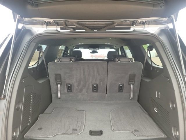 Used 2024 Chevrolet Suburban LS AWD/4WD image 10