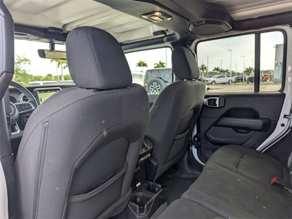Used 2023 Jeep Wrangler Sahara image 19