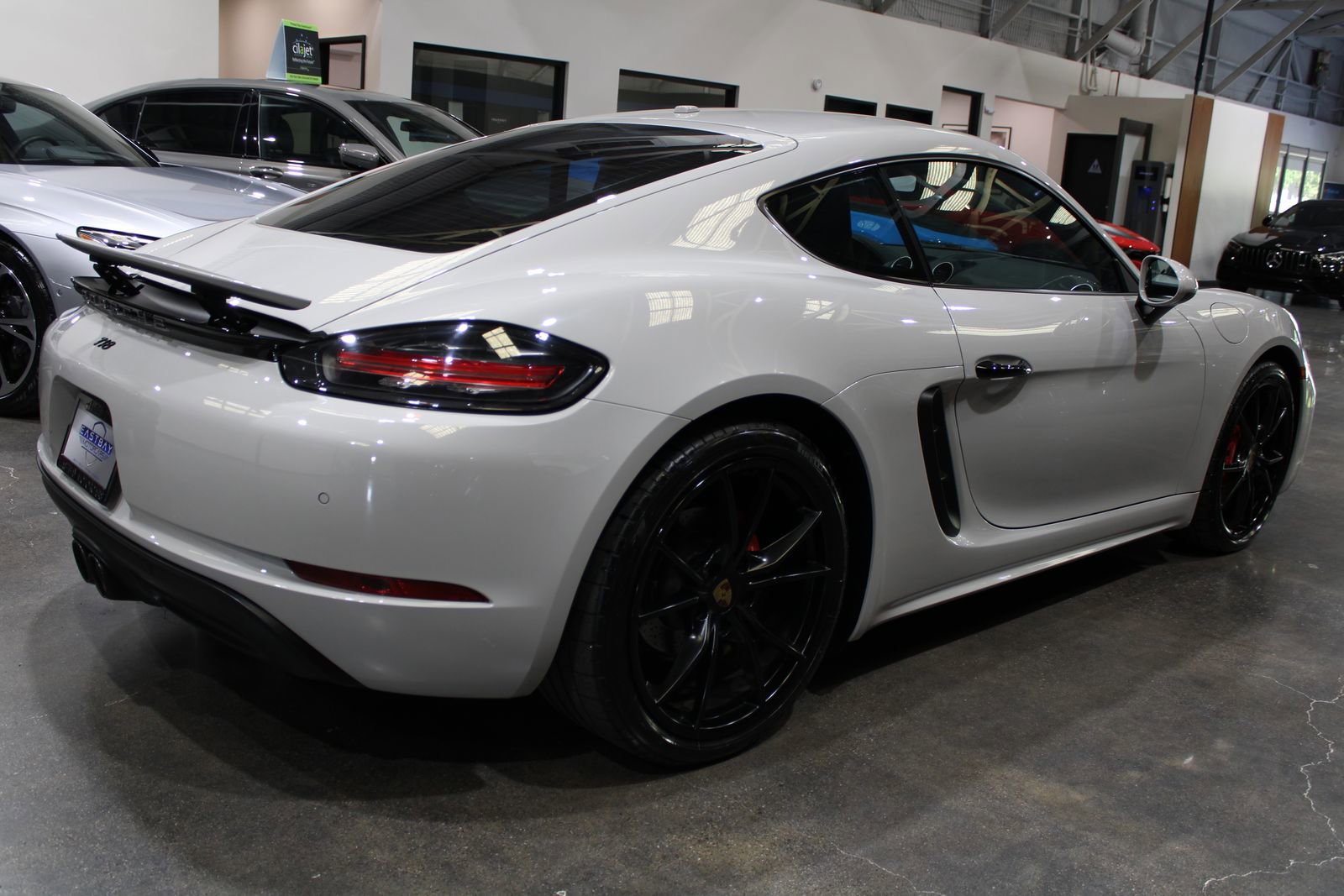 Used 2019 Porsche 718 Cayman S RWD image 14