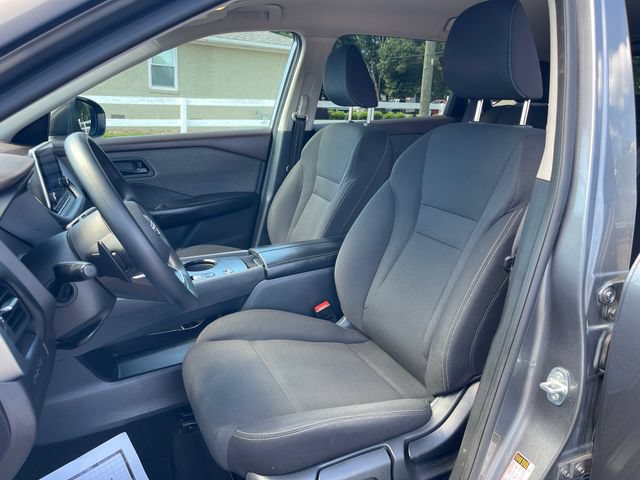 Used 2023 Nissan Rogue S FWD image 11