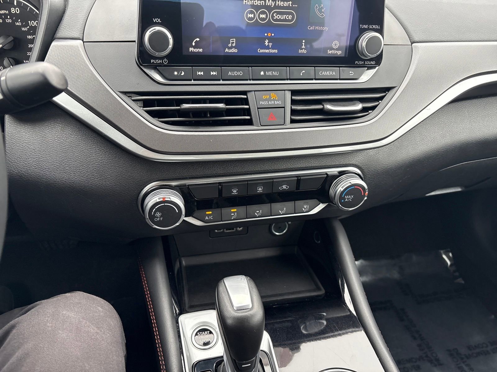 Used 2025 Nissan Altima 2.5 SR image 17