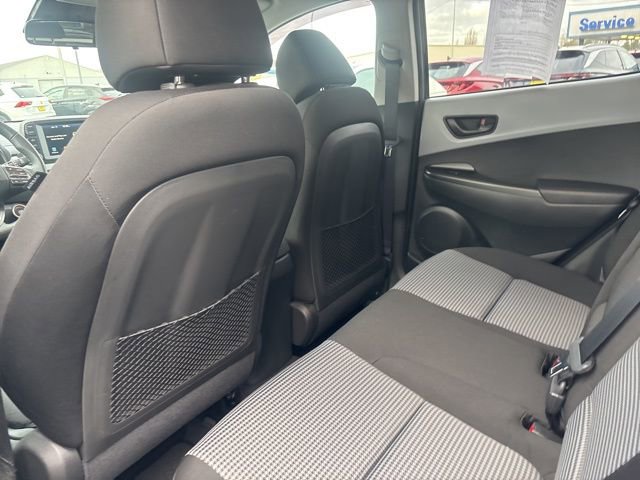 Used 2020 Hyundai Kona SEL w/ Cargo Package image 17