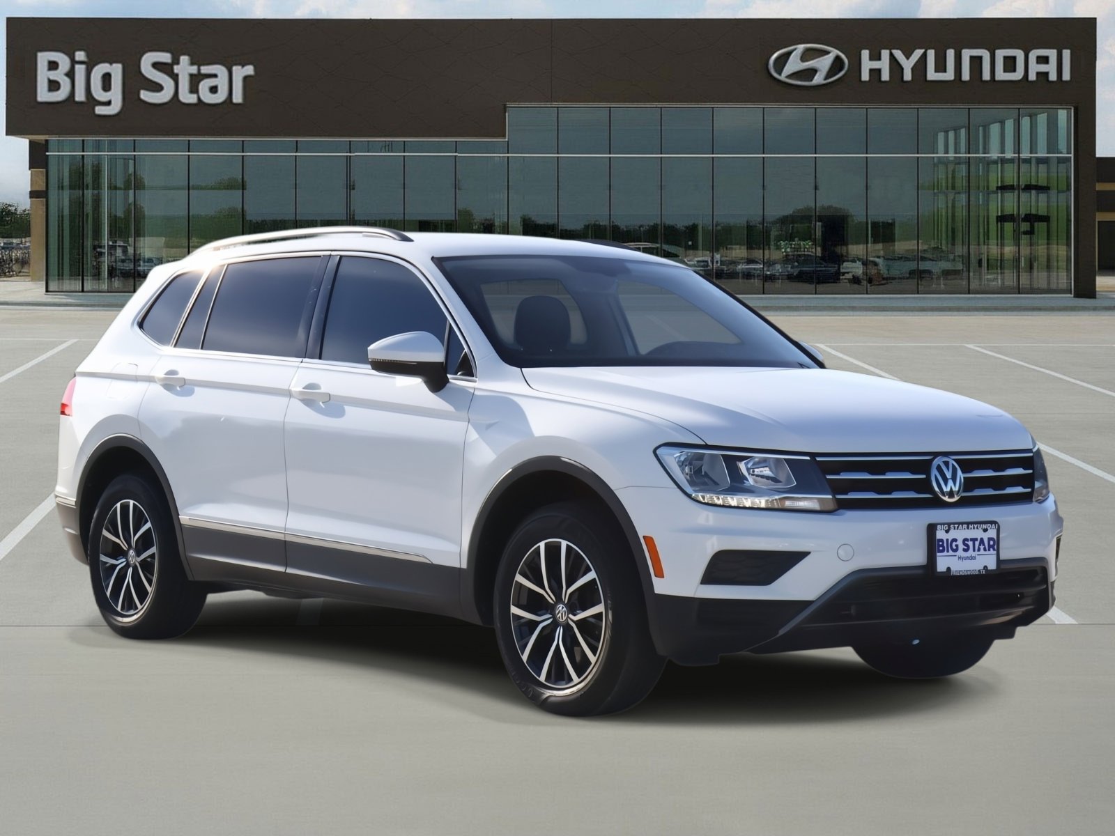 Used 2020 Volkswagen Tiguan SE image 6