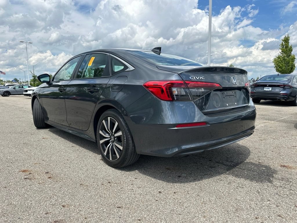 Used 2024 Honda Civic EX image 9