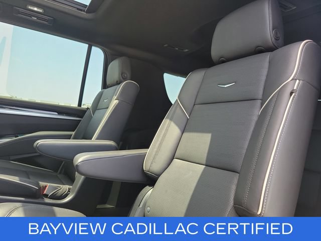 Certified 2025 Cadillac Escalade ESV Sport w/ LPO, ONYX Package RWD image 32